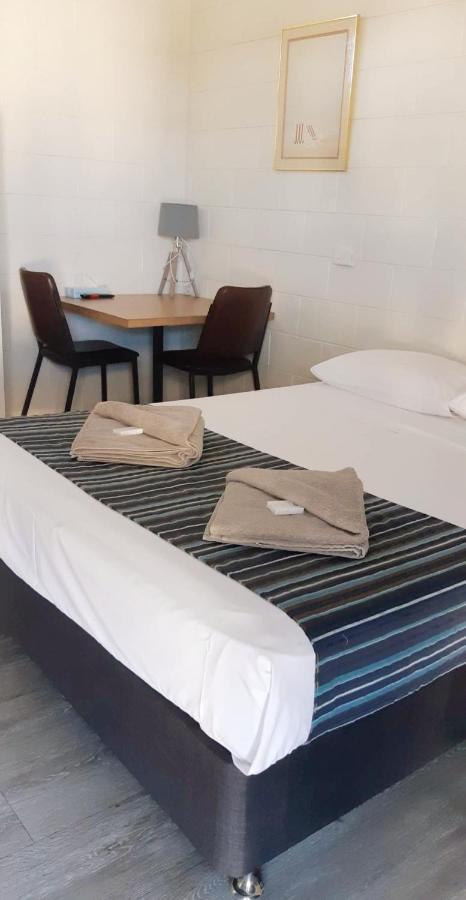 Burdekin Motor Inn Home Hill Exterior foto